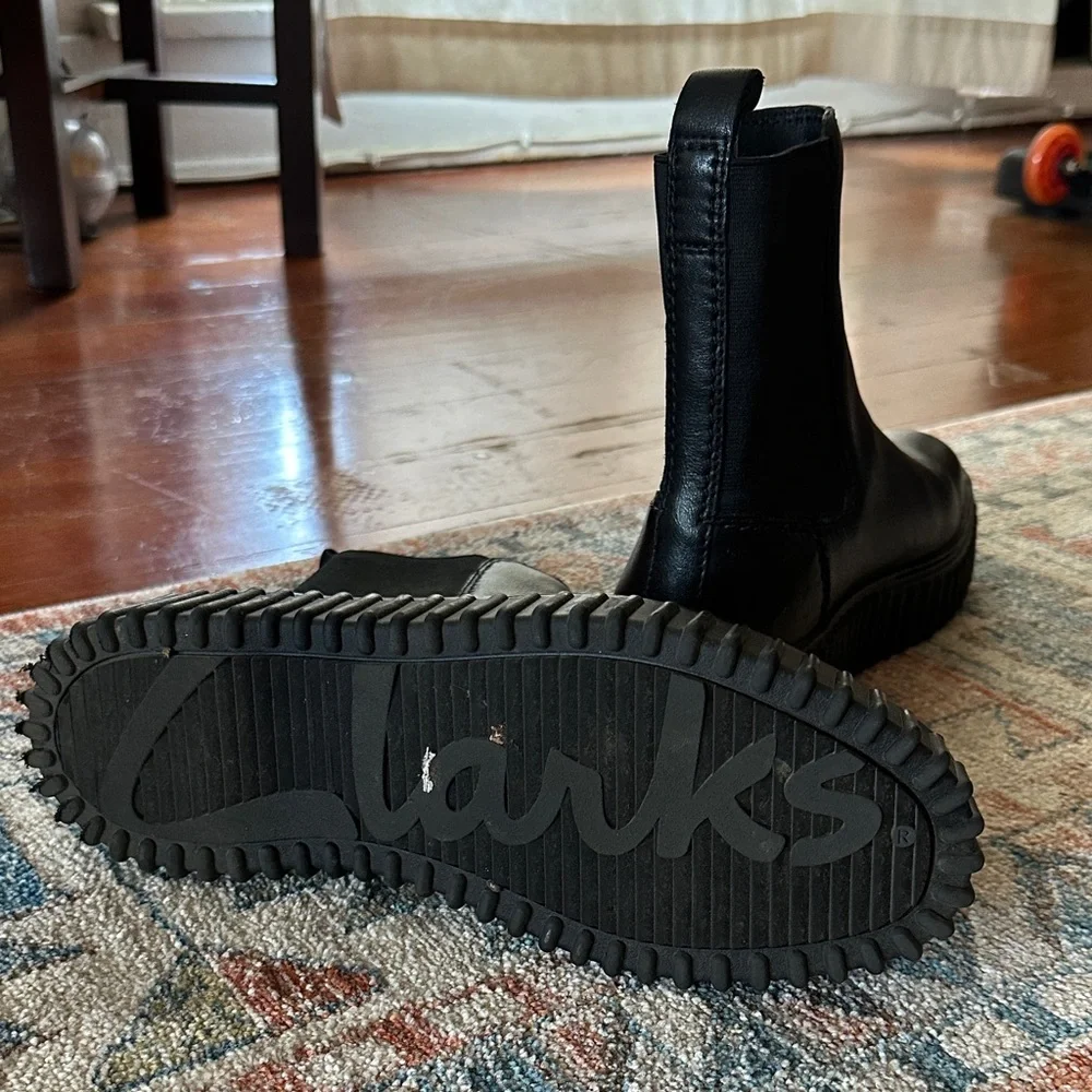 Clark’s Black Leather Ankle Boots - Picture 4 of 4